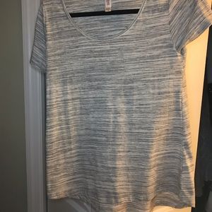 XS LulaRoe gray and white classic tee